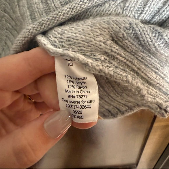 Nine West mock neck dropped sweater animal print Women’s Size M grey and white - Picture 4 of 6